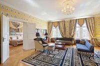 The Bonerowski Palace Hotels in 