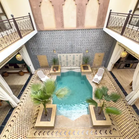 Riad Tonaroz