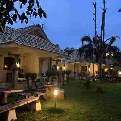Saraburi Garden Resort Hotel Exterior