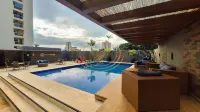 Hotel Crystal Place - Pools
