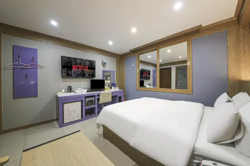 Namak VIP Hotel - 2 stjerner
