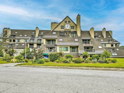Walk to Lifts and Village! Killington Mountain Condo