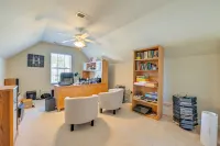 6 Mi to Charlotte Motor Speedway: Home w/ Fire Pit - 3 Sao