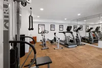 Best Western Discovery Inn - Gym