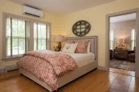 Deer Brook Inn Hotels in Bridgewater