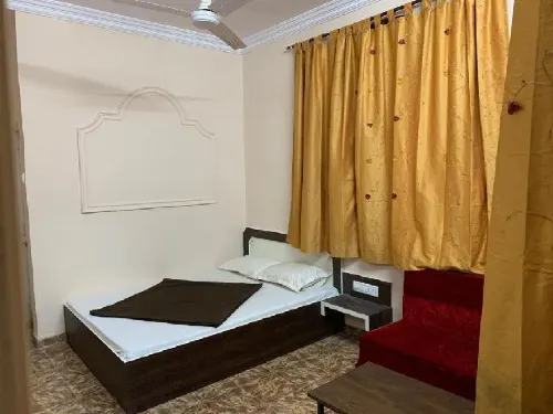 Green Hill Resort - 3-Star