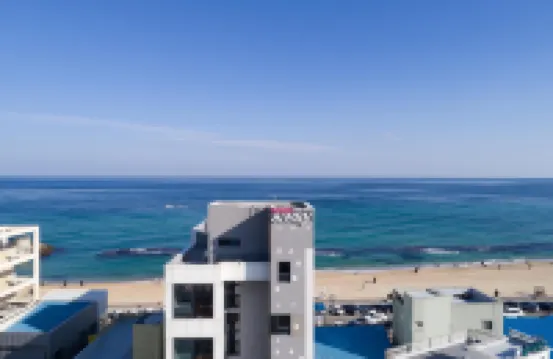 Gangneung, the Sea When You Open Your Eyes