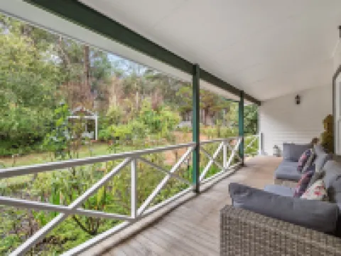 Serenity House Pemberton & Wellness Spa Hotels in Pemberton