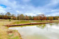 四卧室湖景住宅，帶泳池、火坑和釣魚設施 - Wi-Fi
