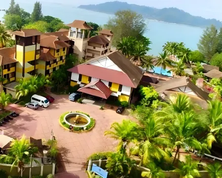Puteri Bayu Beach Resort Hotels in Pangkor