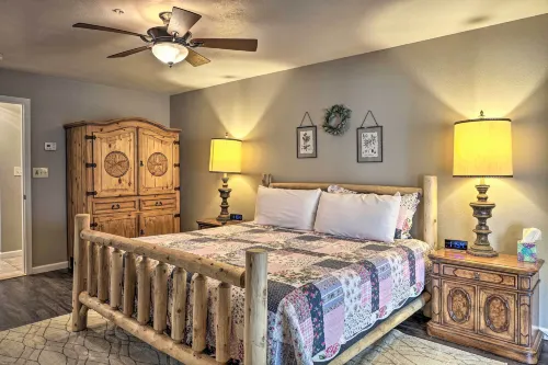 Waterfront Hollister Retreat w/ Dock & Game Room! - parking