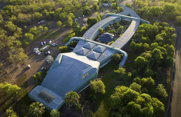 卡卡杜鱷魚美居酒店