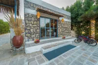 Dunes and You, Pushkar – A Luxury Pool Villas Retreat - Pools