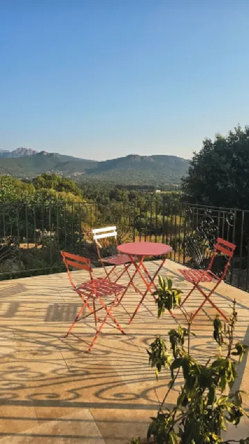 Charming Villa with Private Pool - Mountain View - Near Pinarello Beaches