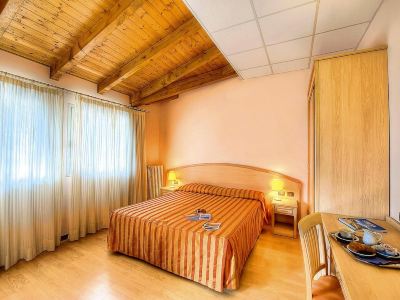 Apartment by Lake Maggiore with Boat Dock