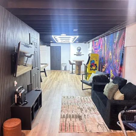 Game Room! Modern 3Br 2.5BA New Build Luxury—Near Downtown Cleveland! Отели рядом с достопримечательностью «Кливлендский оркестр»