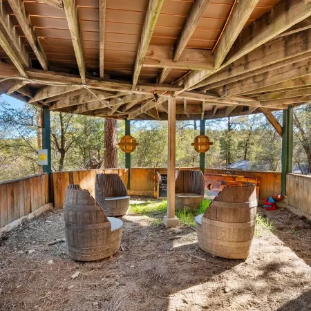 A Luxurious Prescott Log Cabin, 1 Mile to Downtown.