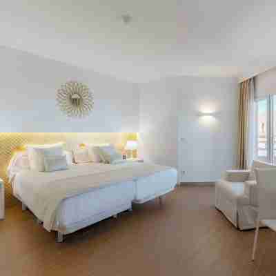 Oliva Nova Beach & Golf Hotel Rooms
