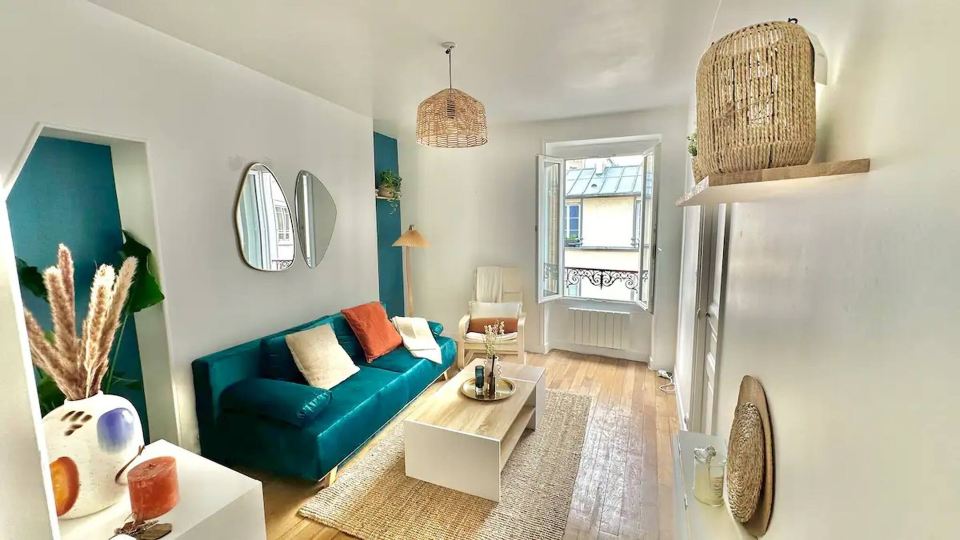 Charming Modern Apartment in Puteaux with City Views