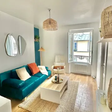 Charming Modern Apartment in Puteaux with City Views Отели рядом со станцией Gare De La Defense
