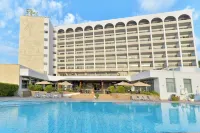 Ajax Hotel - Pools