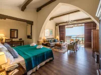 Columbia Beach Resort Hotels in Pissouri