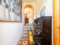 Apartment in Laterina with pool - Homestays