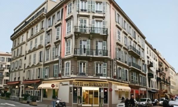 Hostel Ozz by HappyCulture