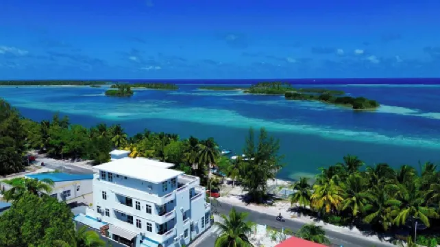 Lagoon Lodge