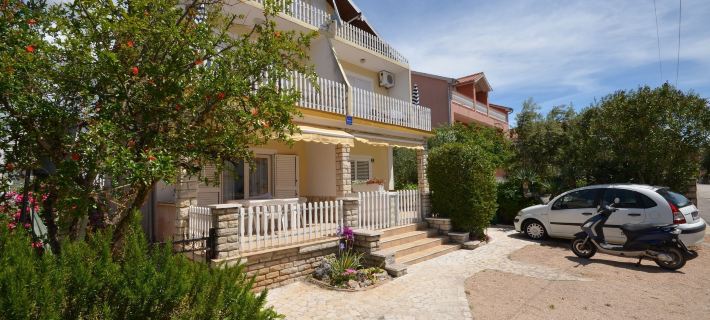 Apartments Tiho Ξενοδοχεία στην πόλη Vodice