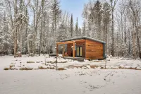 Private Hot Tub: Waterfront Home Along Eagle River - Hot Tub