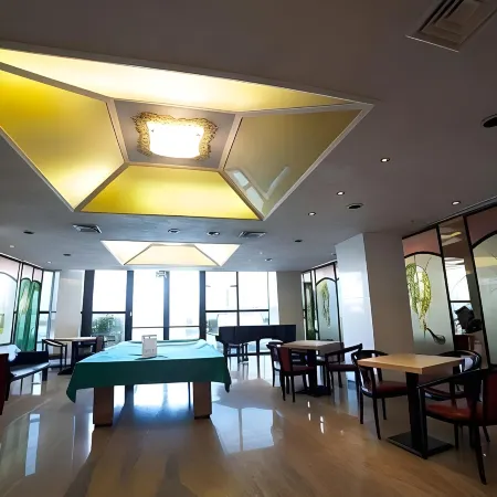 Hotel Diplomat Palace