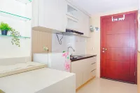 Comfortable and Pleasant Studio at Apartment Tamansari Mahogany Karawang By Travelio