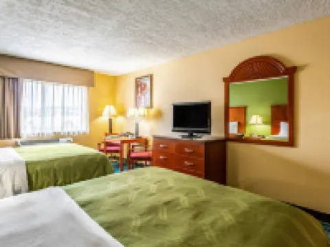 Quality Inn Hotels in Valencia County