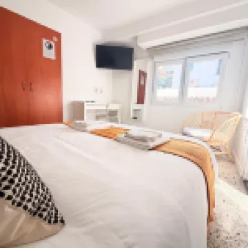 Molí de Mar Hostal - Check-in autónomo 24 h