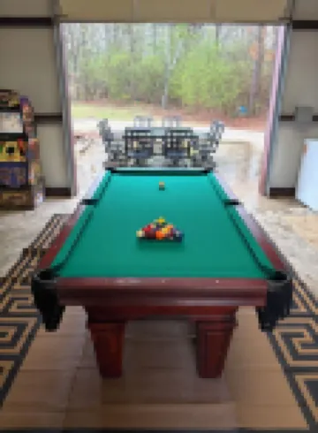 Southern Comfort Cabin- minutes from the river and the lake!