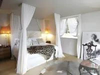 Carmo's Boutique Hotel - Small Luxury Hotels of the World - parking