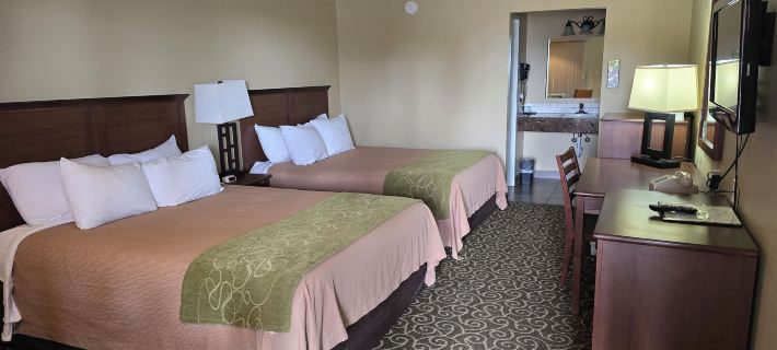 Trappers Inn & Campground Hotels in Stark County