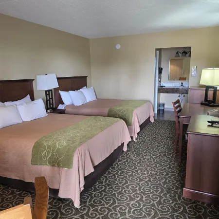 Trappers Inn & Campground