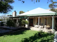 Sleepy Backpackers のホテル