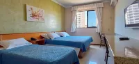 Golden Beach Hotel - parking
