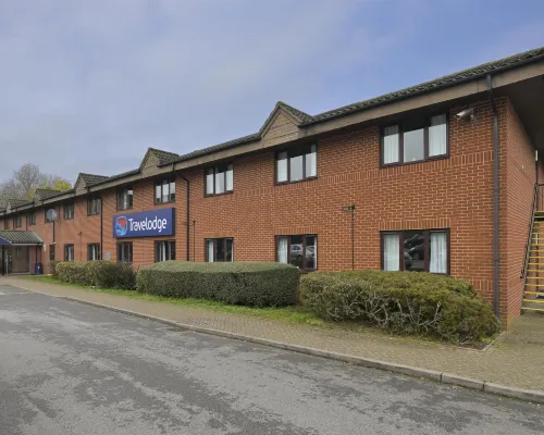 Travelodge Newbury Tot Hill Hotels in Newbury