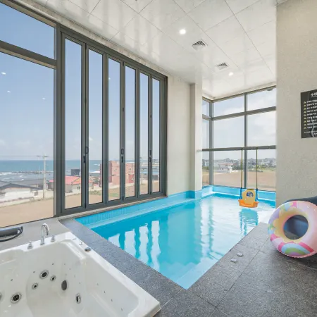 Pohang Isesang Kids Pool Villa