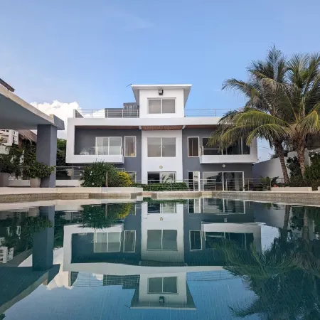 Villa Somone Pied Dans l'Eau