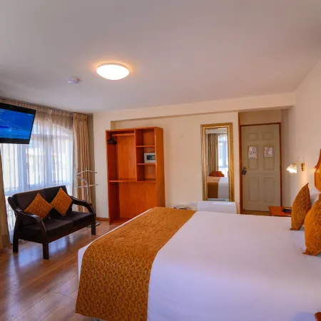 Sol Plaza Hotel Отели в г. Пуно
