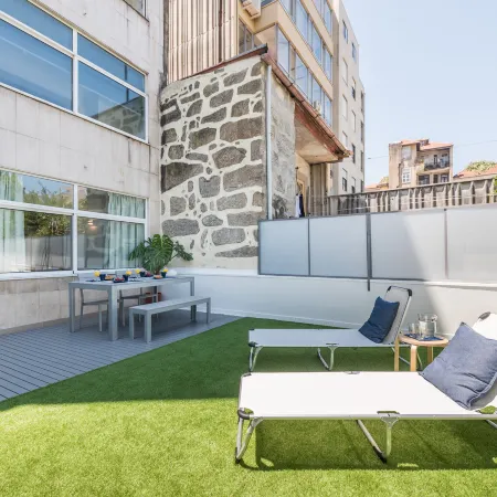 GuestReady - Sunny patio paradise in Porto
