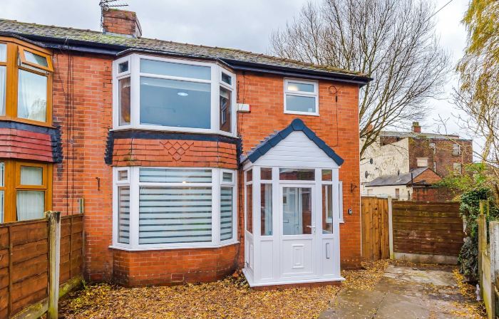 Spacious 3-bed Ideal for Long-term Business