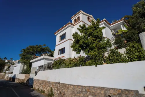 Villa Tropical with private heated pool