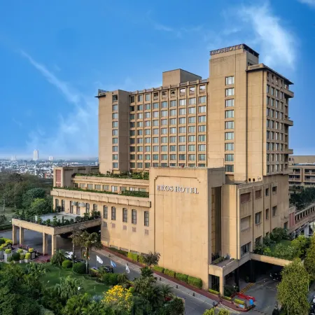 Eros Hotel New Delhi by IHG Отели рядом с достопримечательностью «Стадион «Тхягарай»»