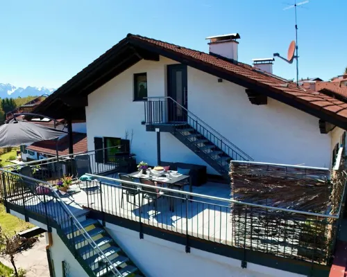 Vacation Apartment "Am Alten Garten" in a Quiet Location with a View of the Alps! Hotels in Halblech